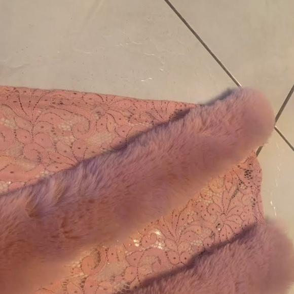 Off the Shoulder Fur Coat - Picture 6 of 6